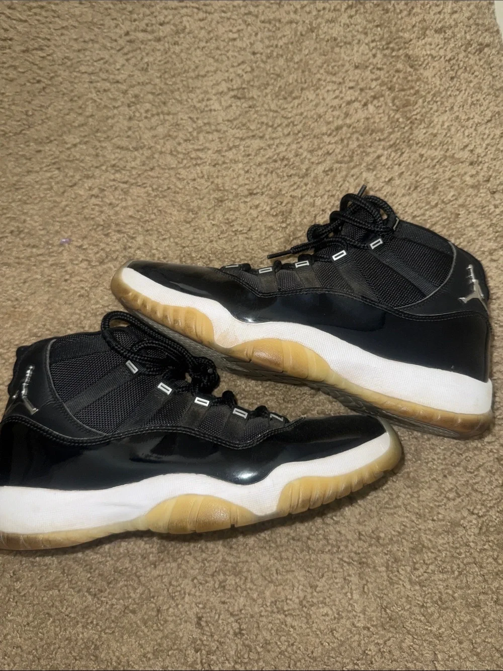Jordan 11 retro size 8.5 men